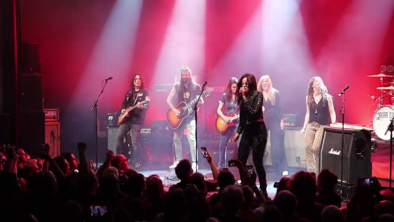 Laura Cox & Guests - Rockin' in the free world (Neil Young) - Release Party La Cigale - 18/03/2023