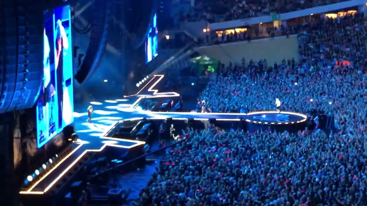 Shoot To Thrill - AC/DC | Ullevi Gothenburg 1/8 2025 - Power Up Tour Europe 2025