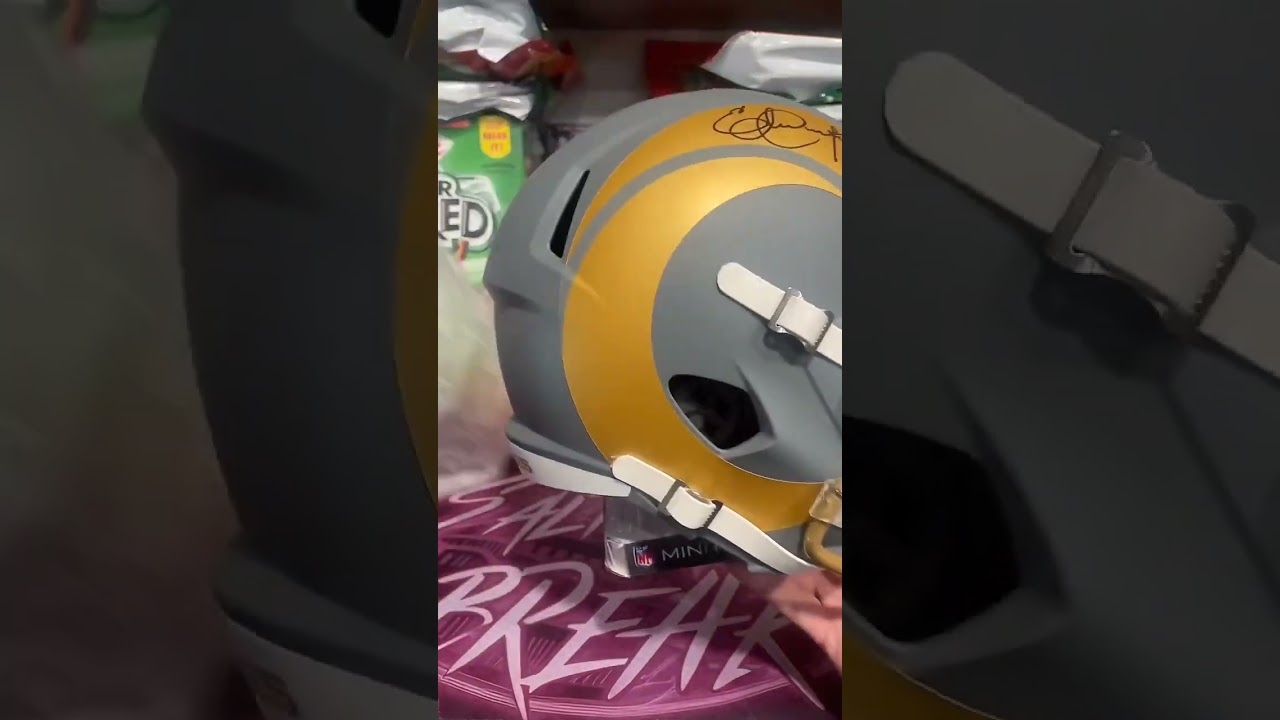 Opening the real autograph og just break it box