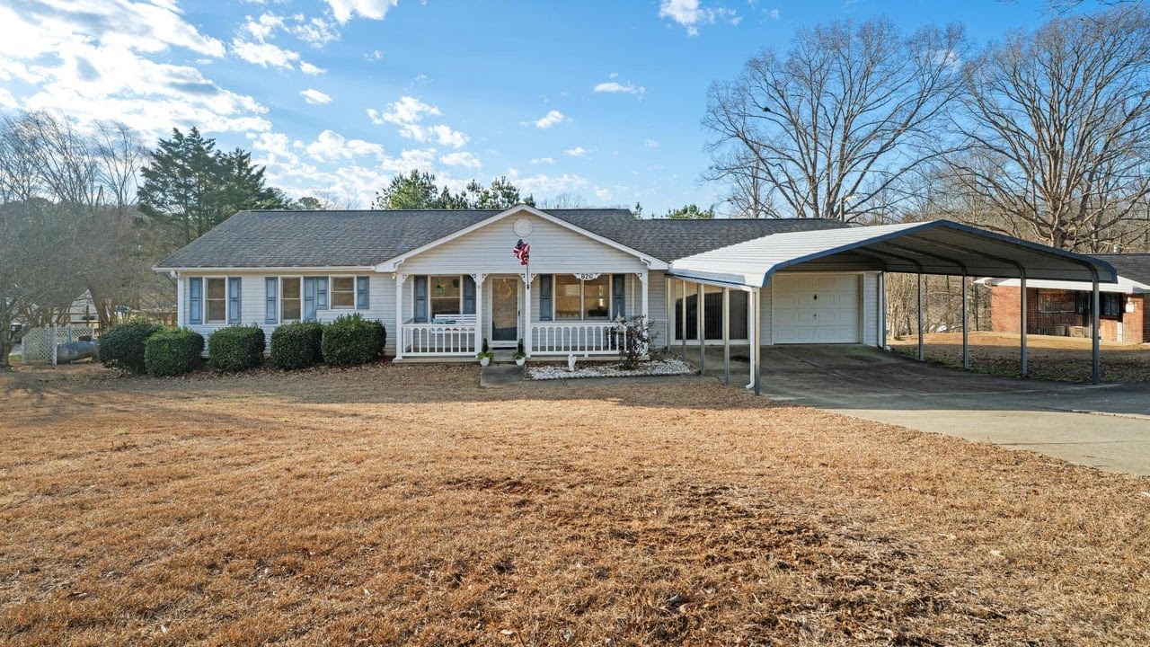 826 White Oak Hill Dr, Seneca, SC
