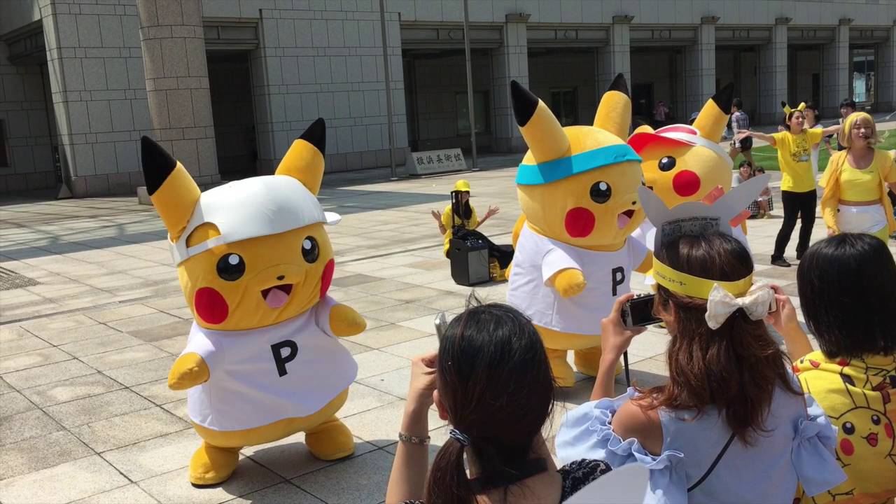 ハプニングそして見事な対応！！ピカチュウ大量発生チュウで　pokemon pikachu