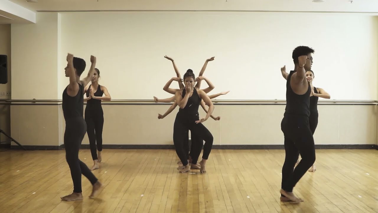 Deva Shree Ganesha | Agneepath | Ganesh Chaturthi '22 | Shenvi School of Dance