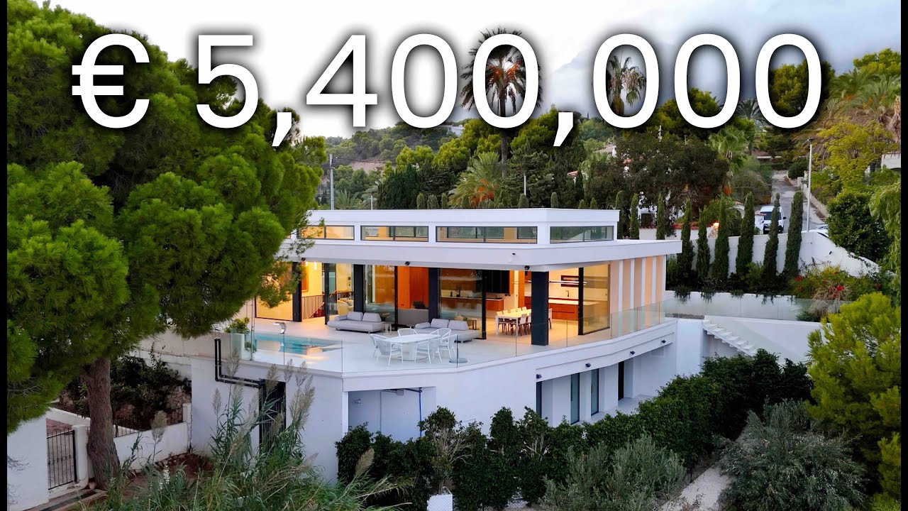 Touring a €5,400,000 Modern Estate in SPAIN, with PRIVATE acces to the beach ! Darcy Maxim