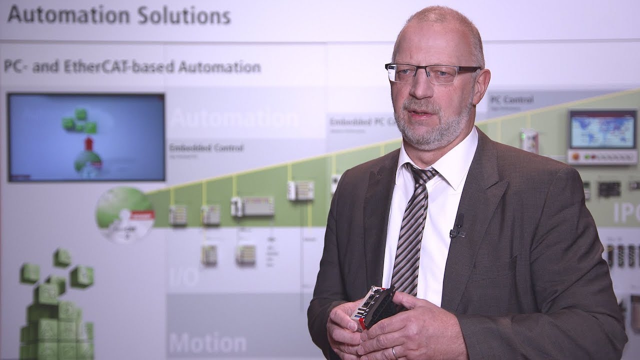 Motek 2017: Compact control and drive solutions for assembly and handling technology