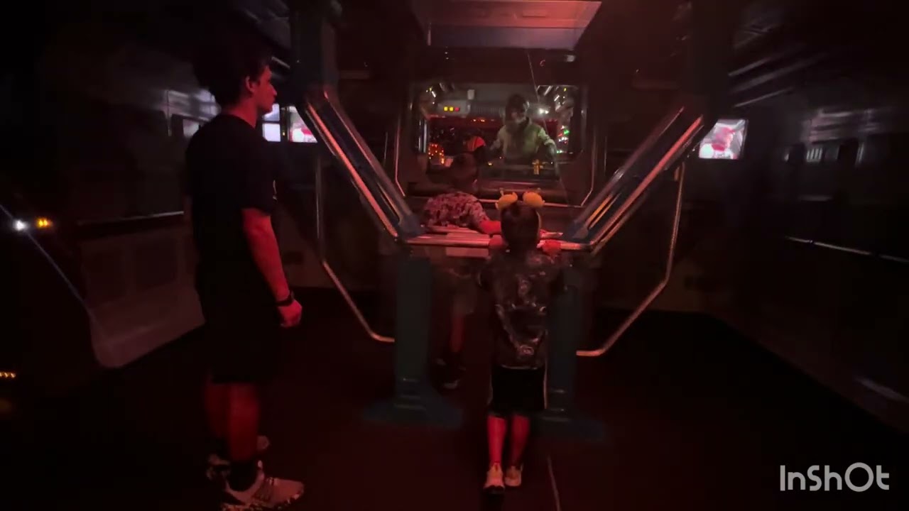 Rise of the Resistance Disney World-riding alone￼