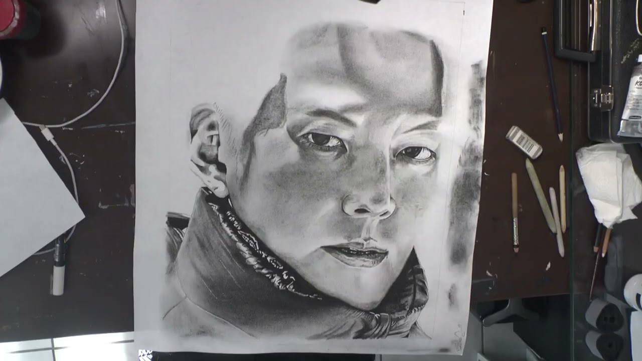 Kohlezeichnung - Kim Woo bin -  40x50 cm