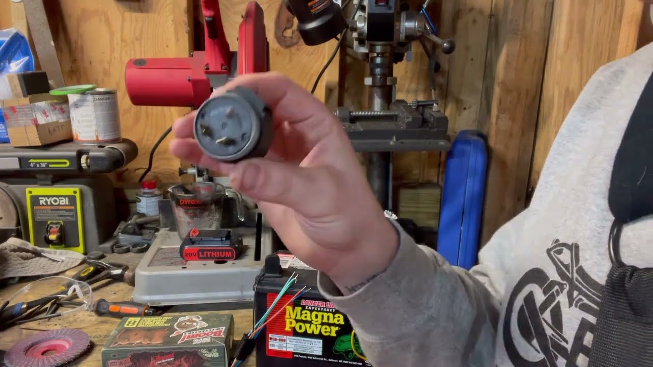 How to Diagnose a Bad Flasher Relay