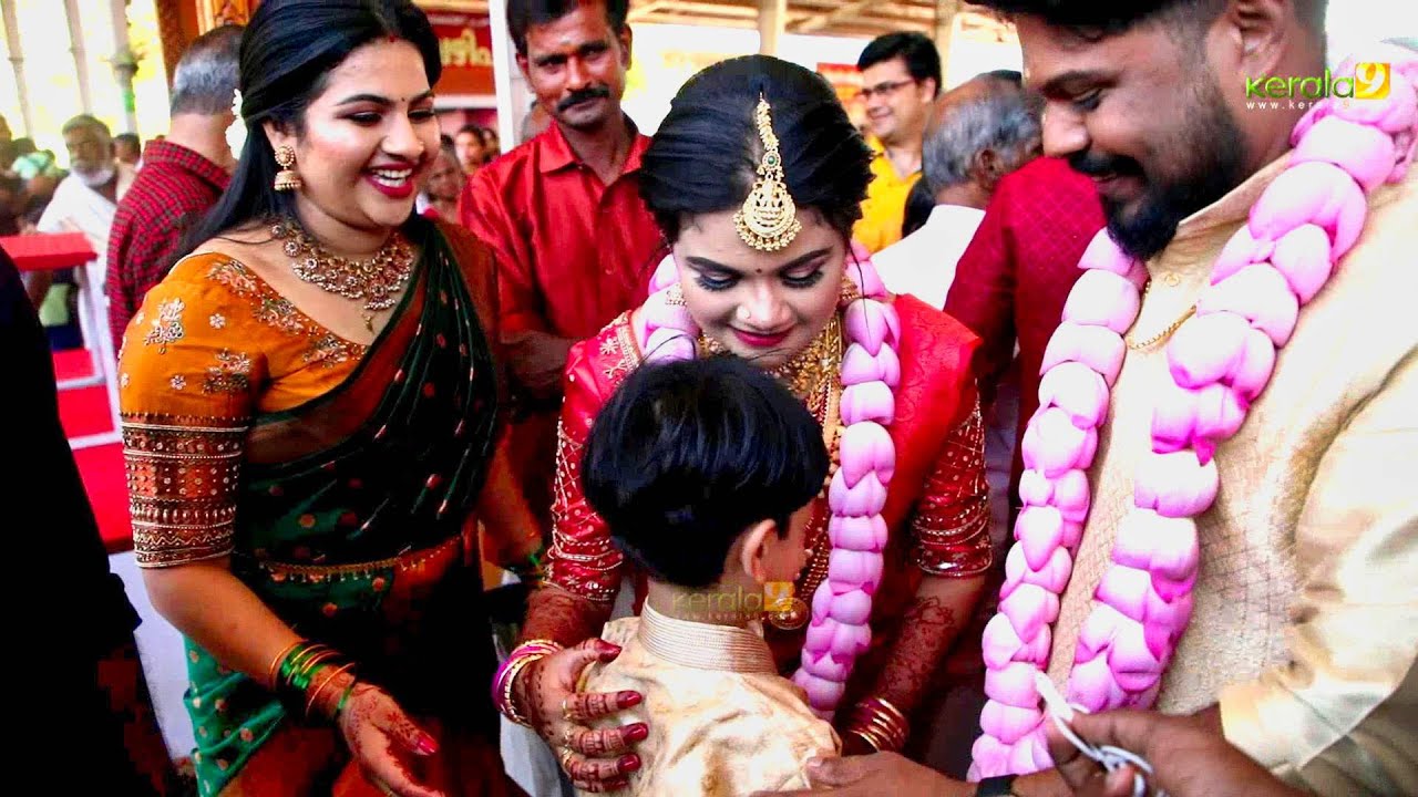 Serial Actress Apsara Sister Marriage at Attukal Temple | Serial Actress Apsara - Kerala9.com