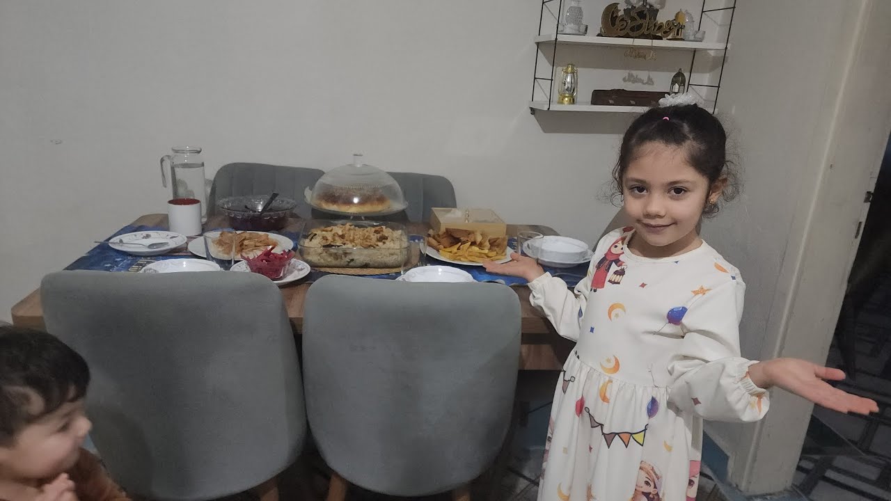 اول يوم رمضان🌜⭐️ و اول مرة جانيت حاولت تصوم 😘شوفو شوصار ربي يتقبل صيامنا وصيامكم ورمضان كريم