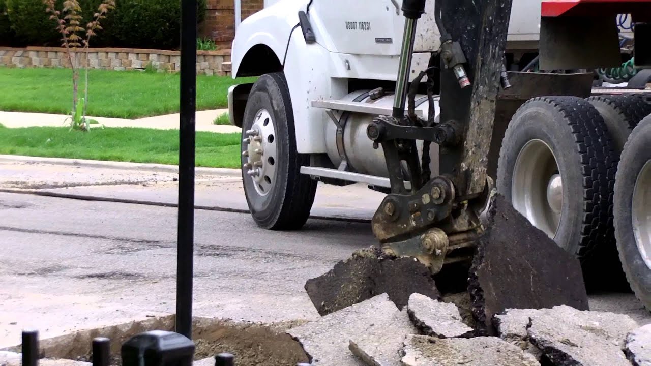 Utility Work: Road Construction 2 [7:40 A.M.]