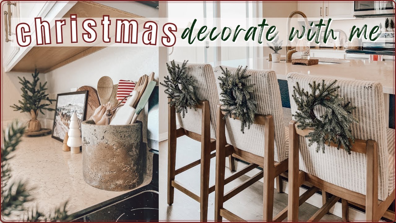 CHRISTMAS DECORATE WITH ME ✨ holiday decorating ideas for the KITCHEN // kitchen decor styling 2022