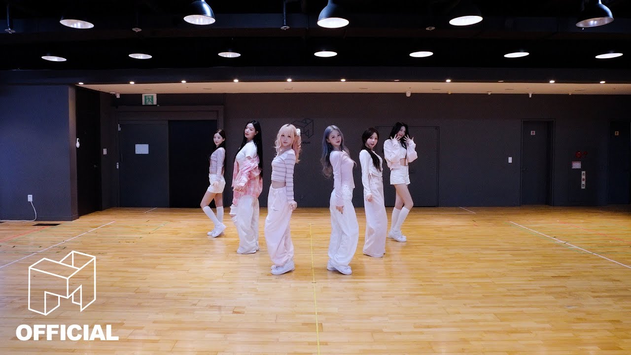 tripleS(트리플에스) msnz sun 'Bubble Gum Girl' Official Dance Practice