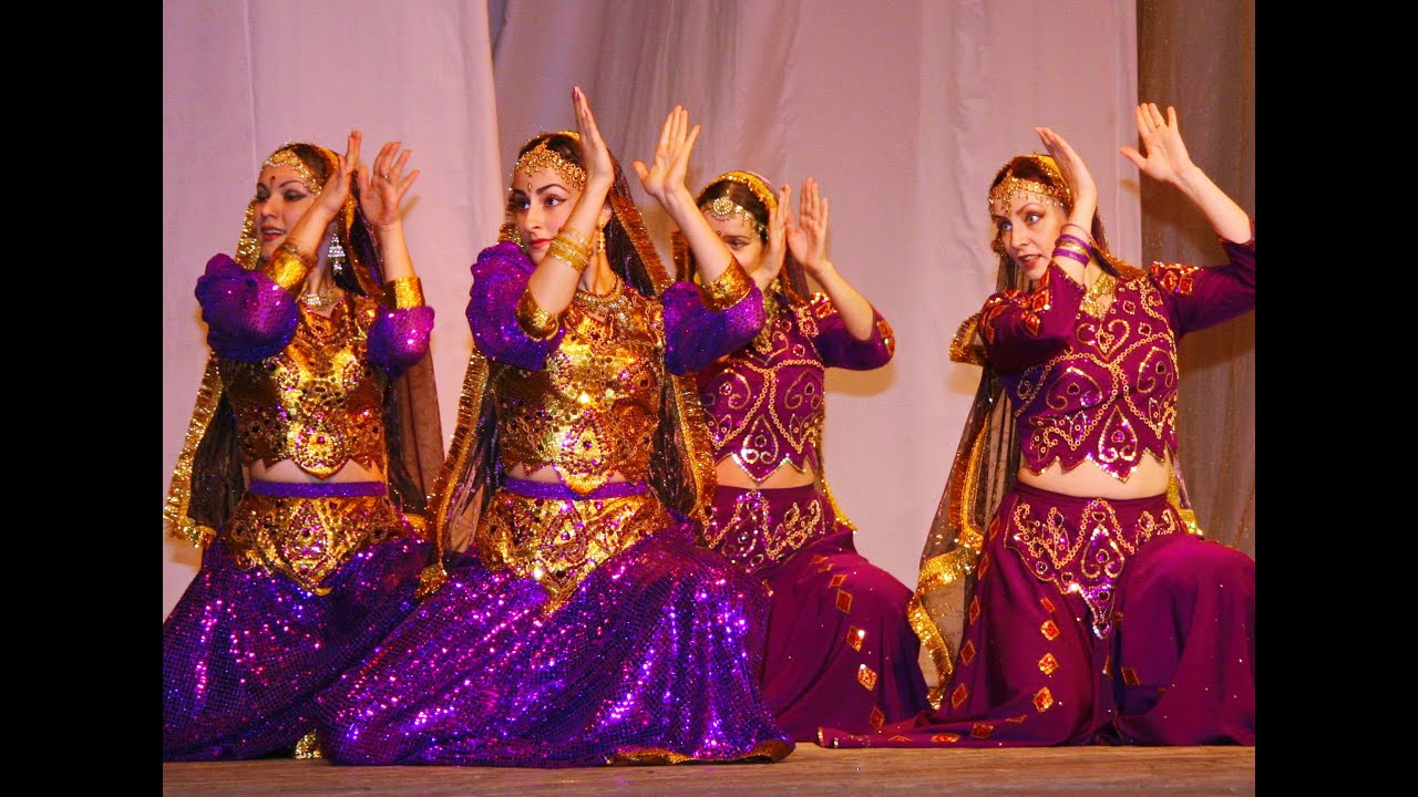 Mara Re, Indian Dance Group Mayuri, Russia