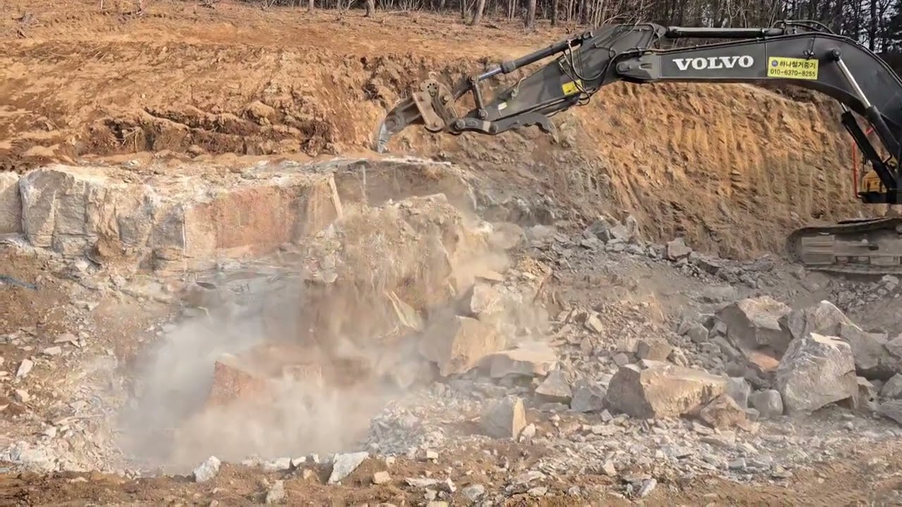 발파없이 팽창하는 몰탈로 암반을 소리없이 파쇄하는 공법  유석토건주식회사 010-8878-6627 #팽창성몰탈 #비폭성파쇄제 #비폭성암파쇄공법 #무진동암파쇄공법 #발파