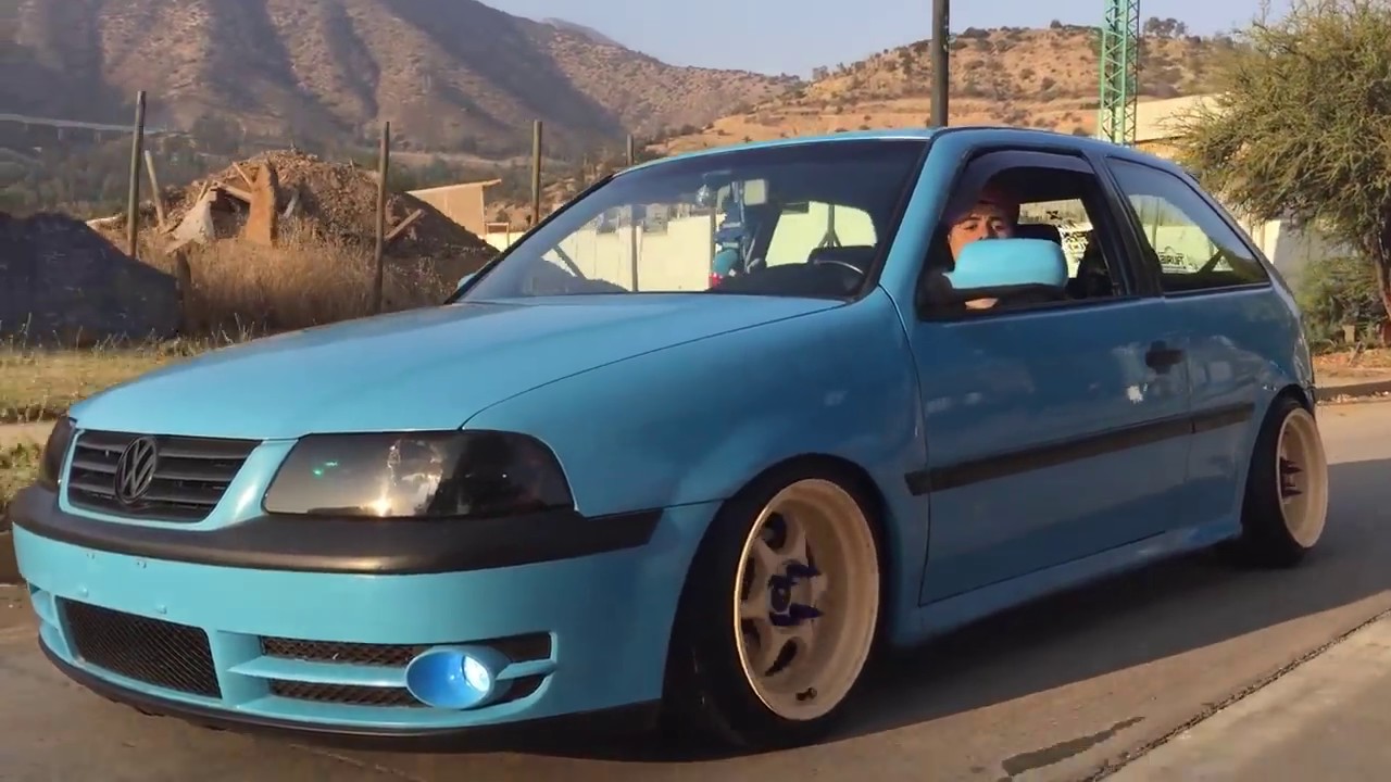 Volkswagen Gol / Crew Low Gang Chile