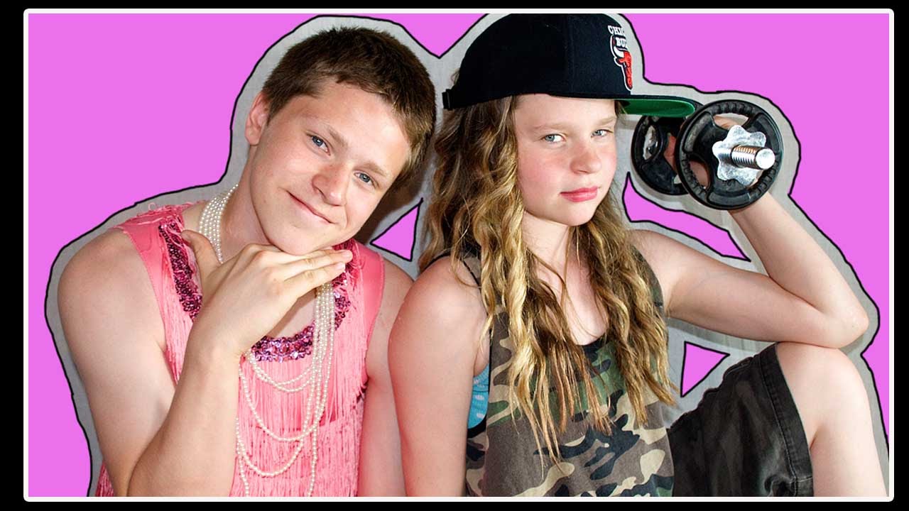 DRESS UP Challenge! Clothes Swap!