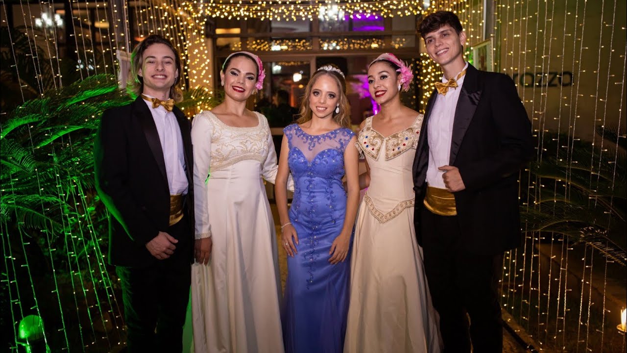 RECEP&Ccedil;&Atilde;O 15 ANOS - L&Iacute;VIA BREDA