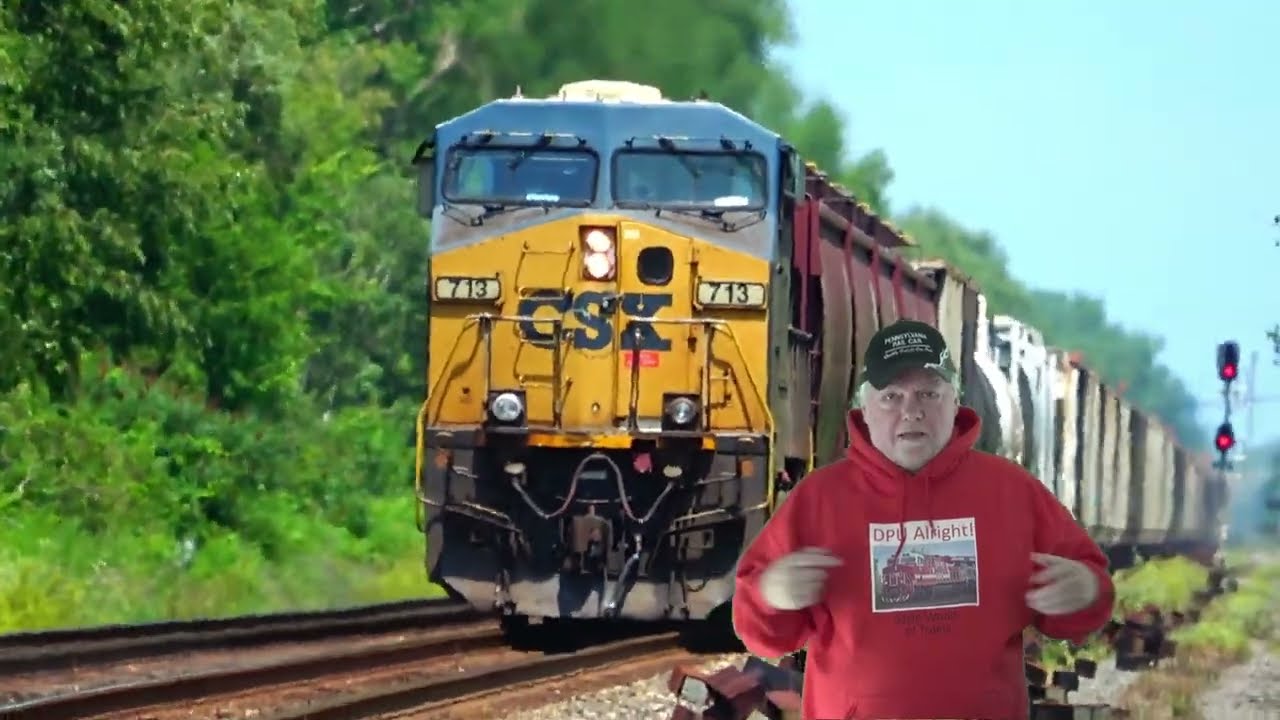 Not 1 Not 2 But 3 Trains Triple Meet! Also: 3 Old EMD's Pull John Deere Rock Train + More Trains DPU