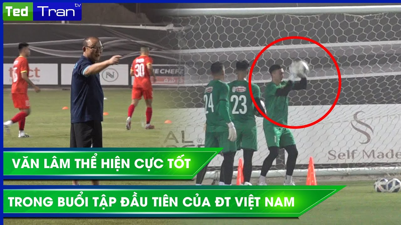 Full buổi tập đầu tiên của ĐT Việt Nam tại Ả Rập Xê Út: Cầu thủ tiếp nước liên tục vì quá nóng