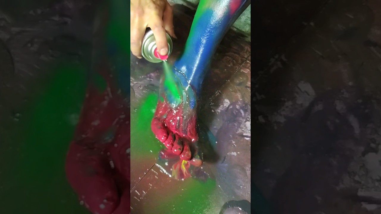 messy male barefoot painting #messy #油性ペンキ #bodyart #ollypaint #barefoot  #裸足 #汚れ #Reflexology