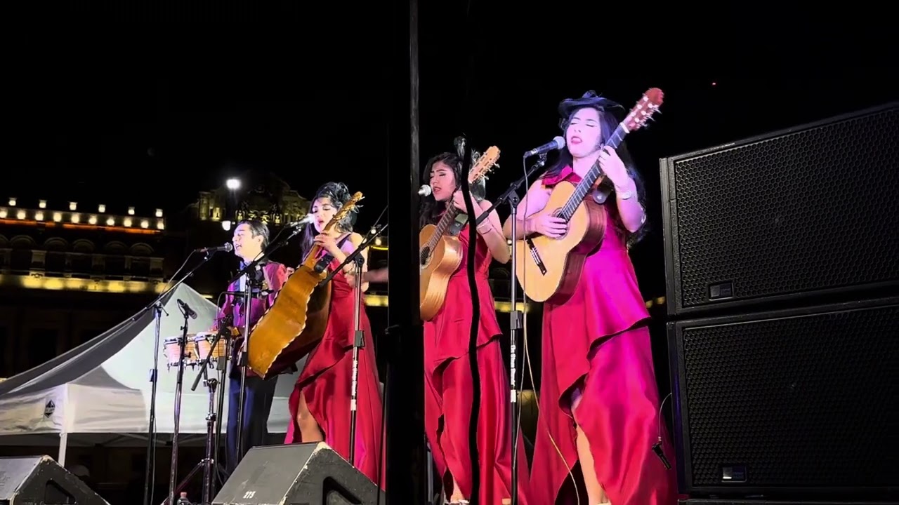 Empiezo a extrañarte - Los Miranda (Presentación en el Zócalo Capitalino)