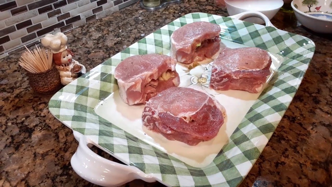 Chuletas de cerdo rellenas.
