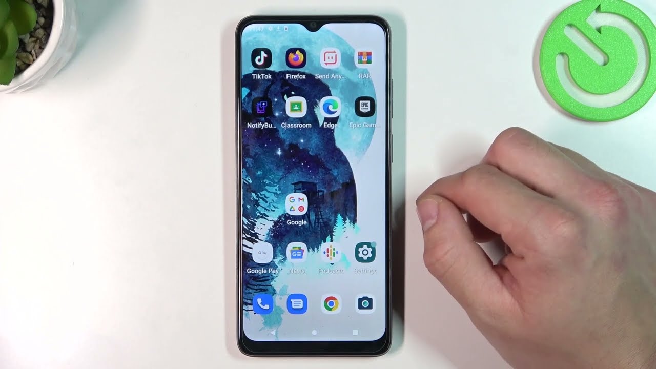 How to Connect Headphones to Motorola E22?