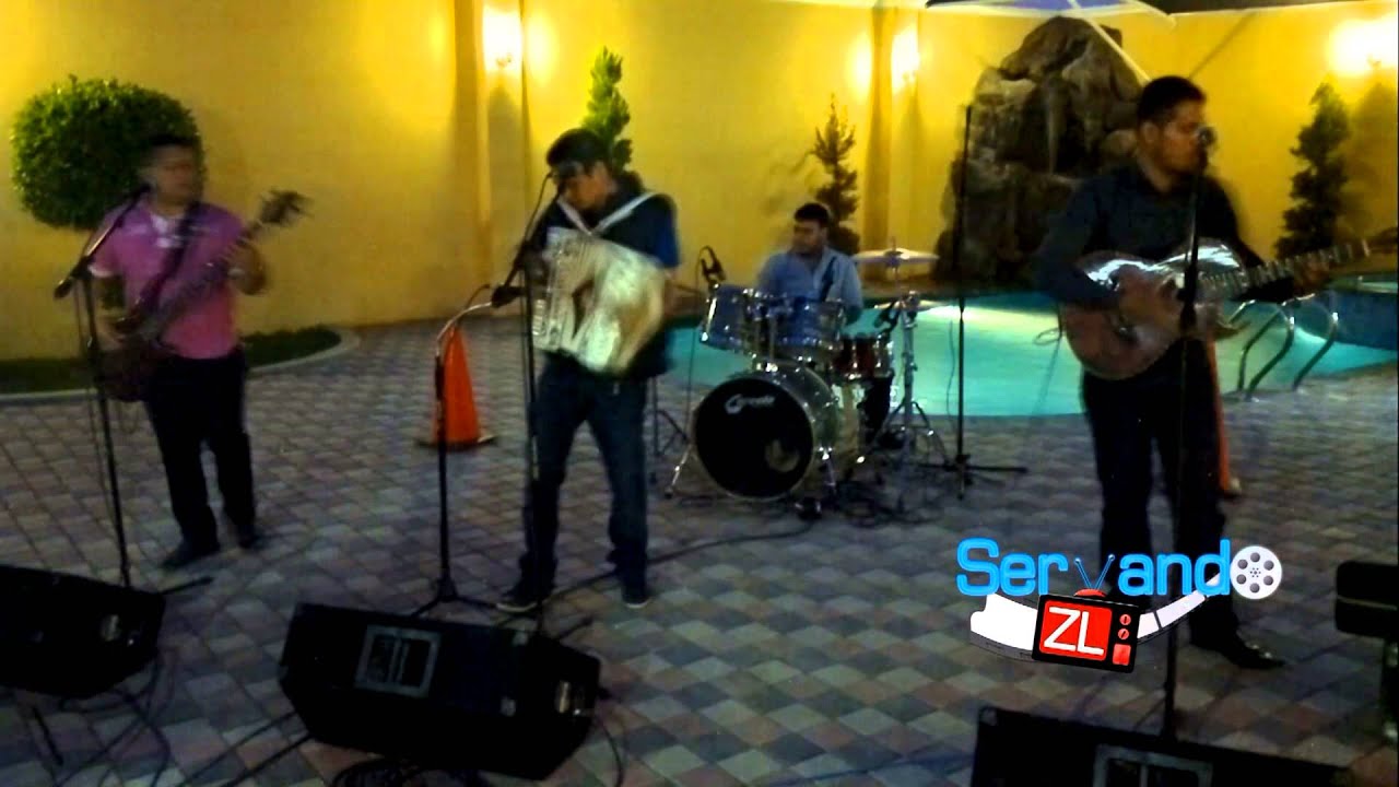 Los Juniors De Culiacan - El Chec0 (En Vivo 2013)