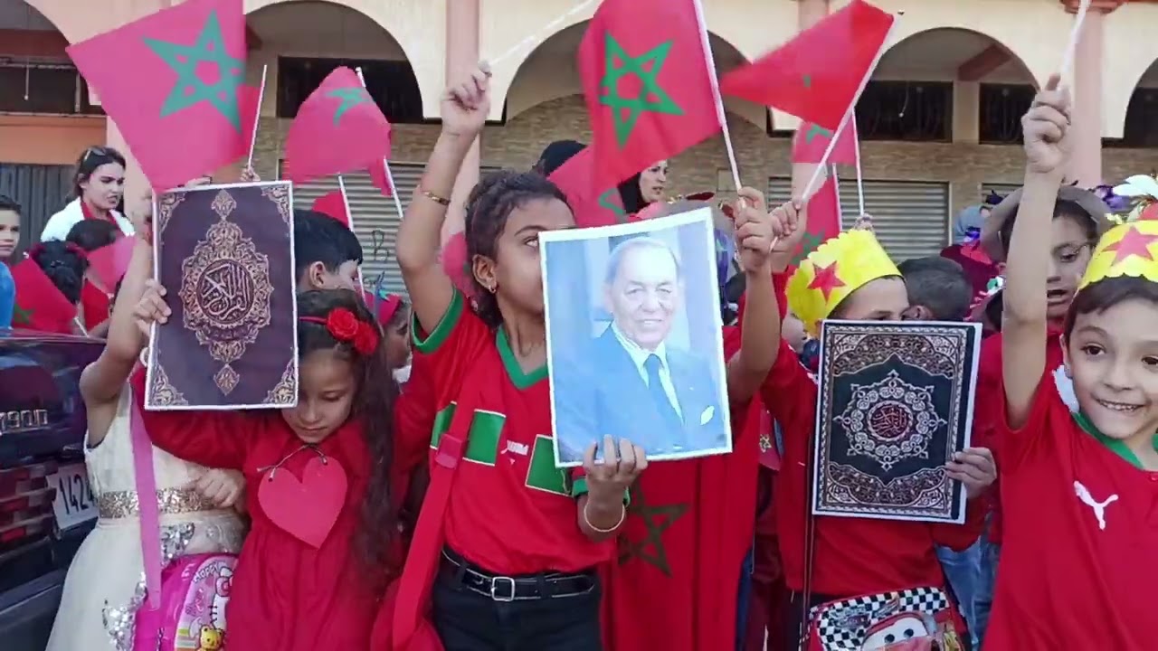 الفرحة كانت كبيرة..هكذا تلاميذ وأطر  ببنسليمان يحتفلون بذكرى المسيرة الخضراء