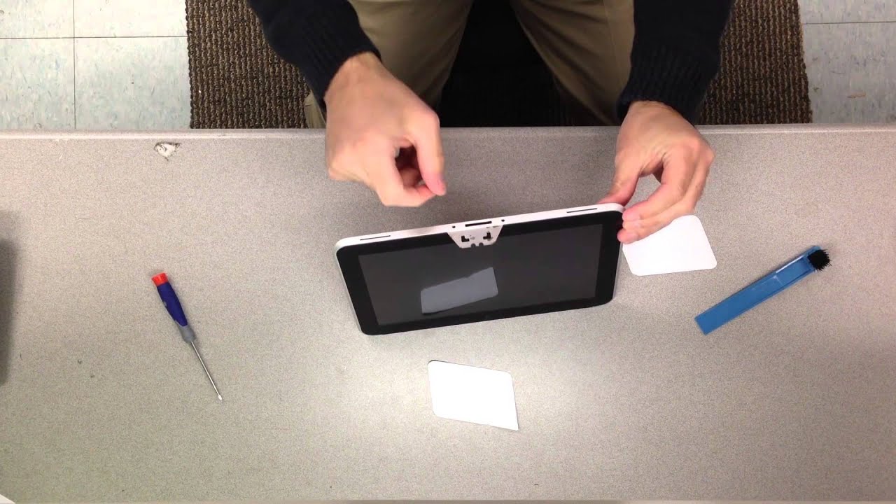 HP Elite Pad 900 Disassembly: Removing touch screen without proper
tools!