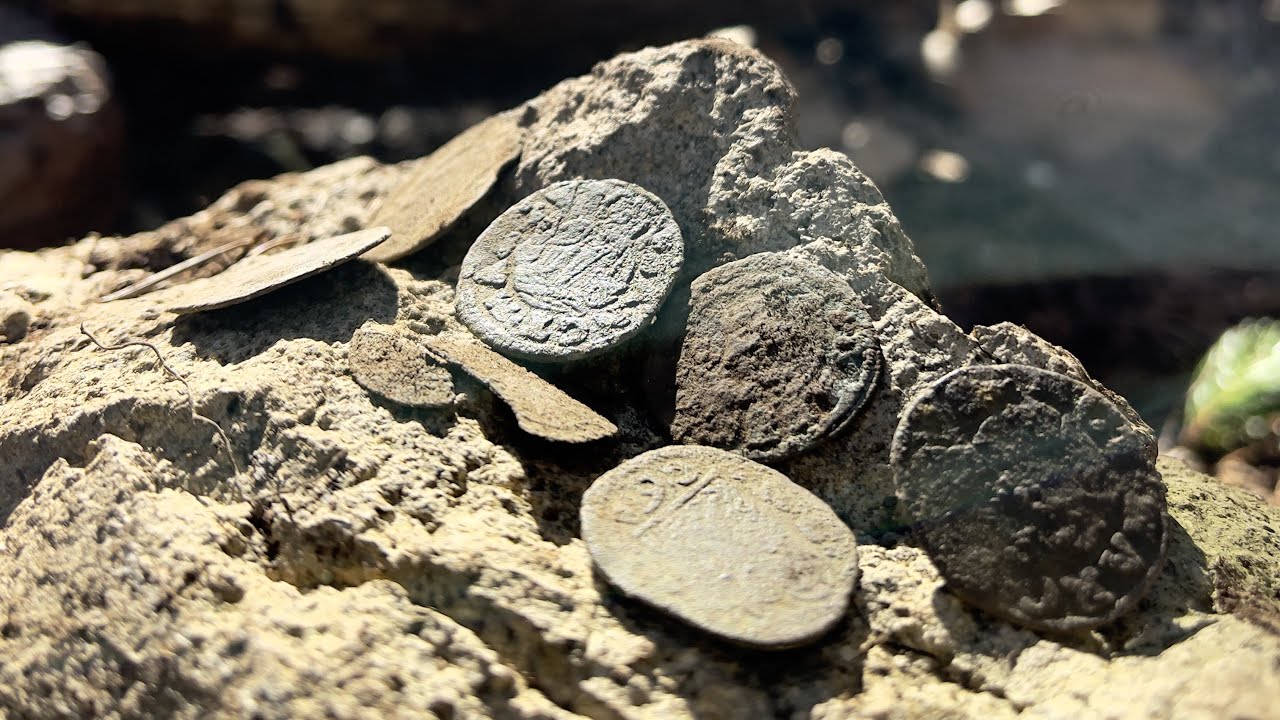Trovo SETTE monete antiche veneziane perdute nella stessa buca - Metal detecting xp orx