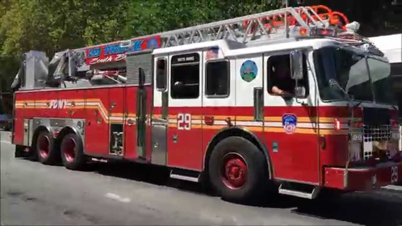 FDNY RESPONDING COMPILATION 35 FULL OF BLAZING SIRENS & LOUD AIR HORNS THROUGHOUT NEW YORK CITY.