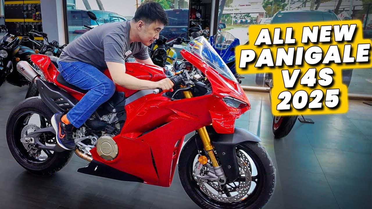 2025 Ducati Panigale V4S G7 1st Ride & Review | Akrapovic Race Exhaust