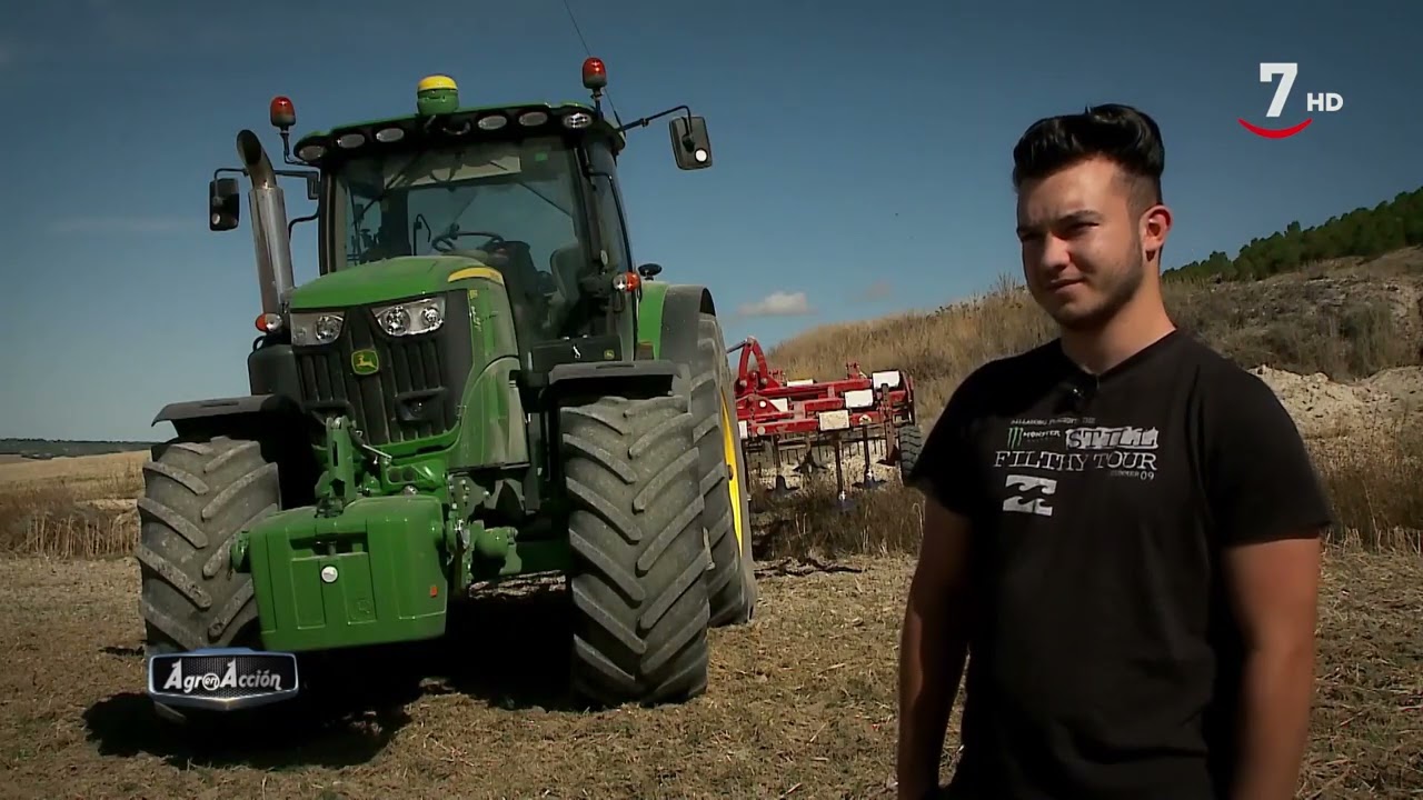 Agro en acción (155).- Arado XPerience on Land de OVLAC  y Tractor Solis