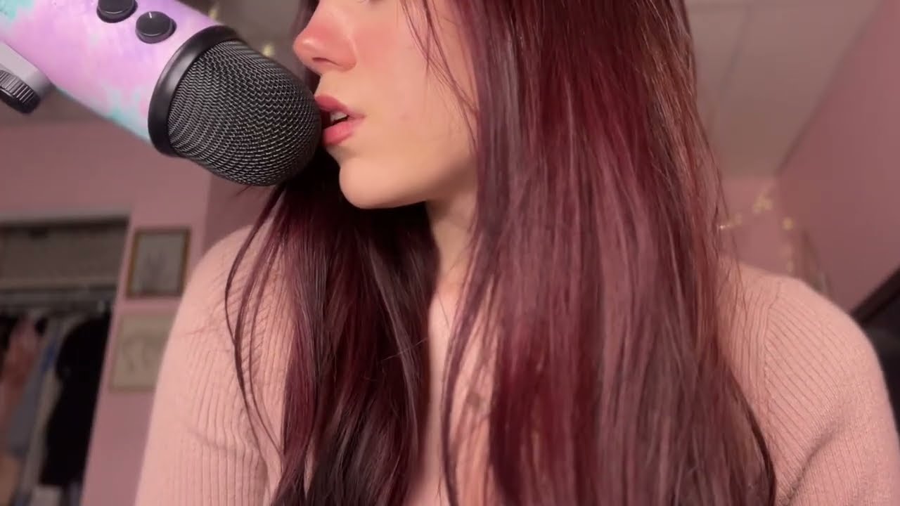 ASMR mic kissing