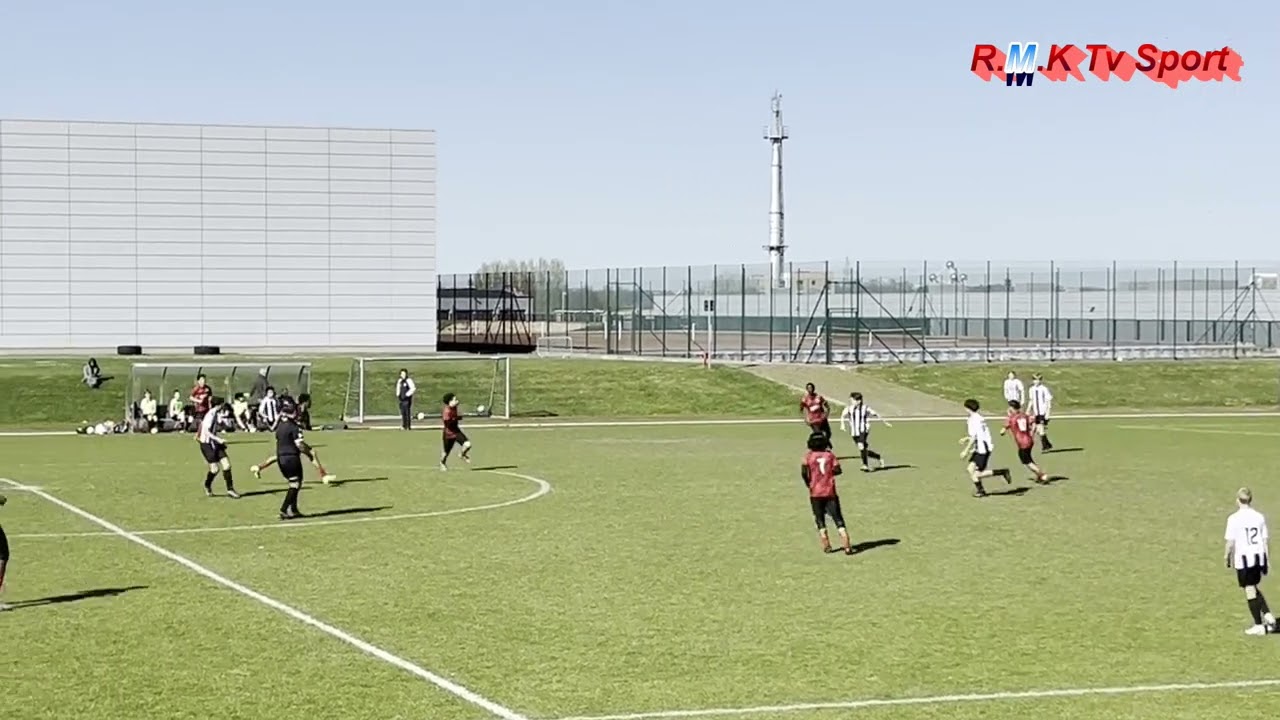 203.MATCH CHAMPIONNAT 2024/2025 U15 NATO HQ BRUSSELS YOUTH FA vs RWDM B