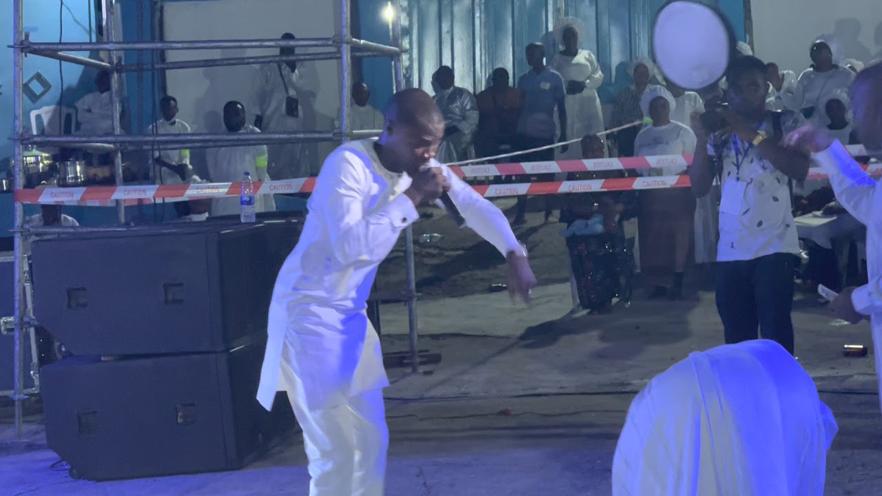 Toluwanisings at celestial church of God,Calvary parish Ogba❤️❤️