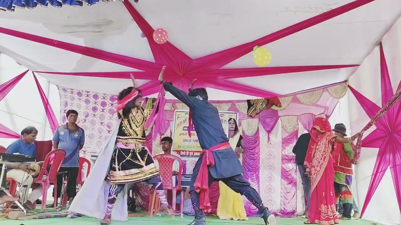 सिवान पर जो मेला लगाया था इंद्रजीत सिंह उस मेला में रुदल से लड़ाई हो गया। लक्ष्मनियाँ वाला के नाच।।