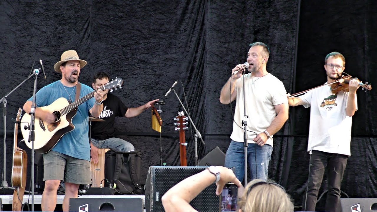 FESTIVAL FOLKOVÝ MOST 27.7.2024  KAPELA  ZAVĚŠENÝ KAFE (CELÝ KONCERT)