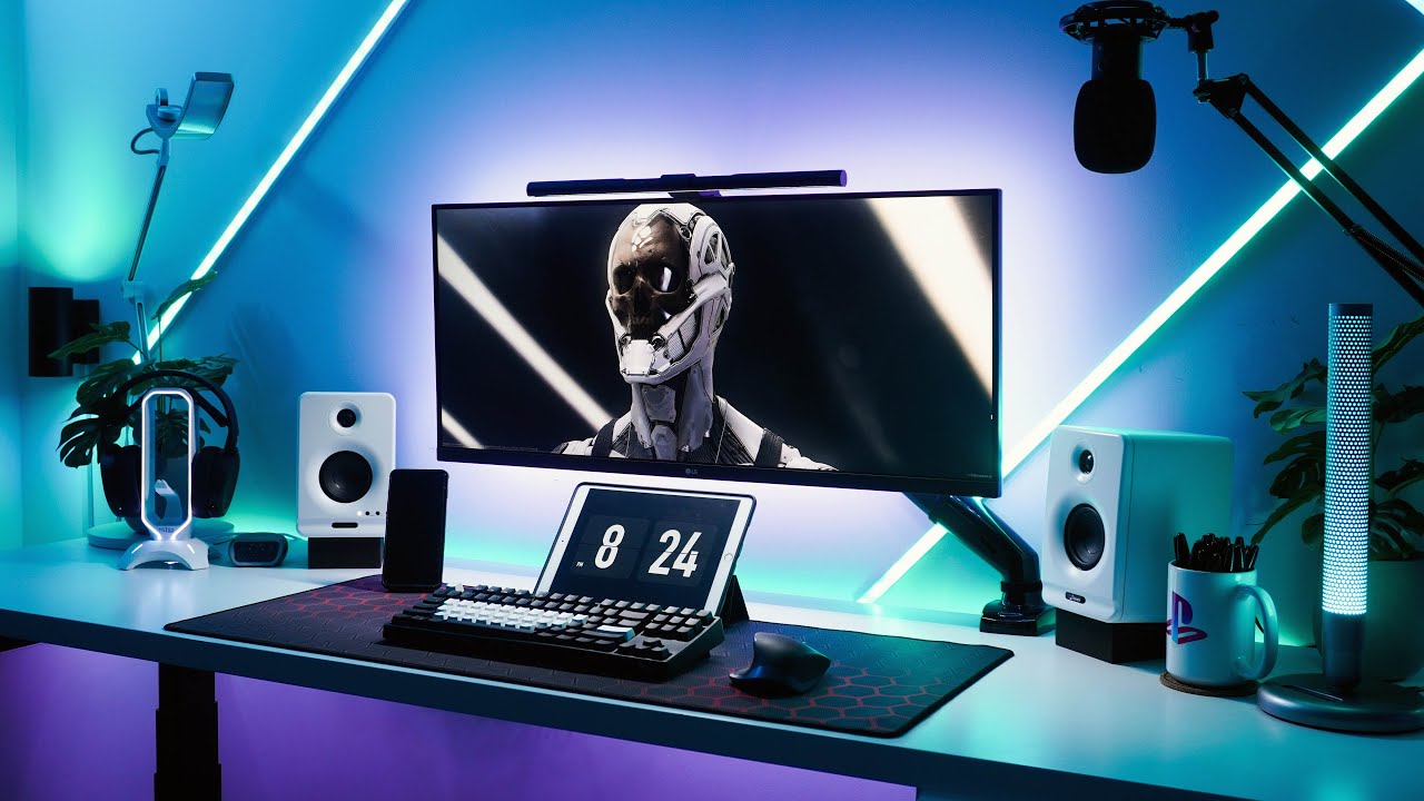 Best Laptop Setups Ep. 12 // The Epic Desk Tour!