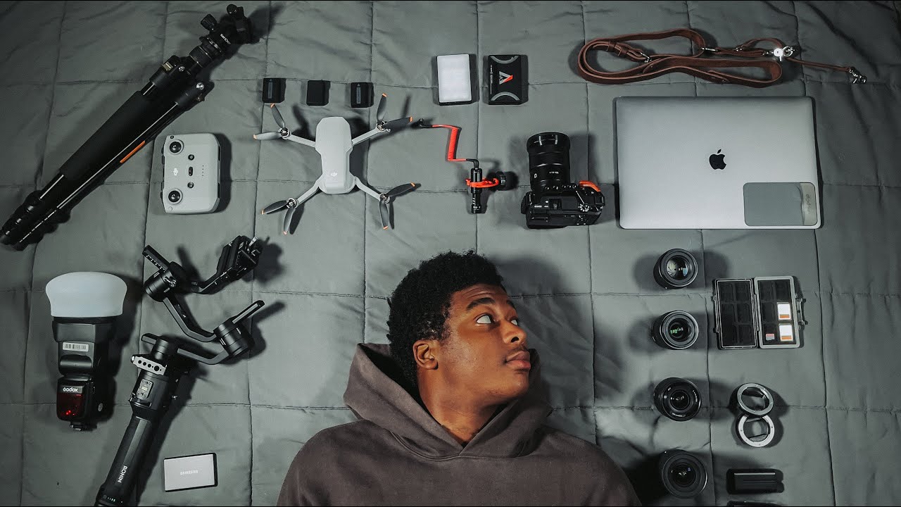 WHATS IN MY EVERYDAY CAMERA BAG| 2022 (Beginners Edition)