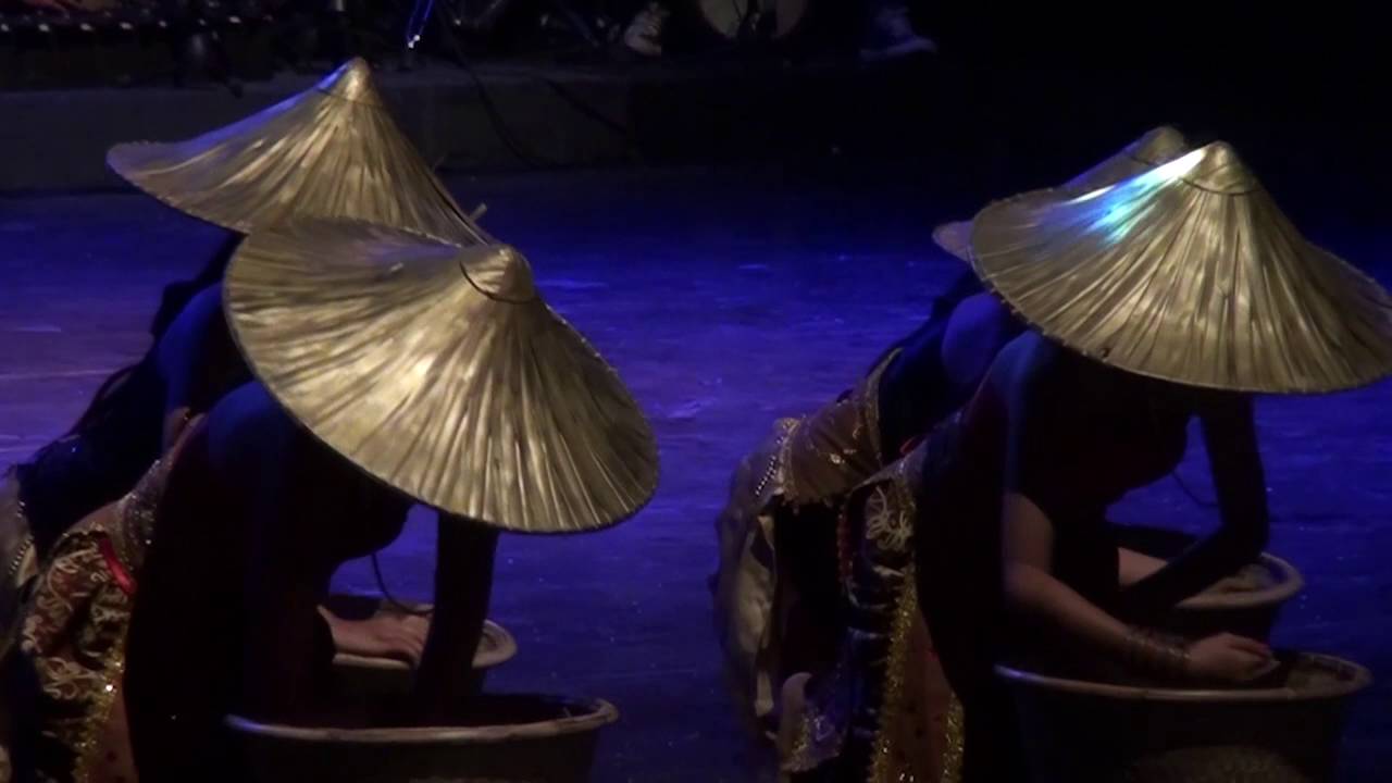 TARIAN DARI SANGGAR ADAU BEDAONG