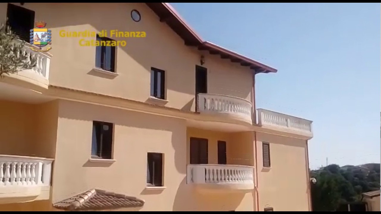 Falsi incidenti: scoperta truffa da 800 mila euro. 263 denunce