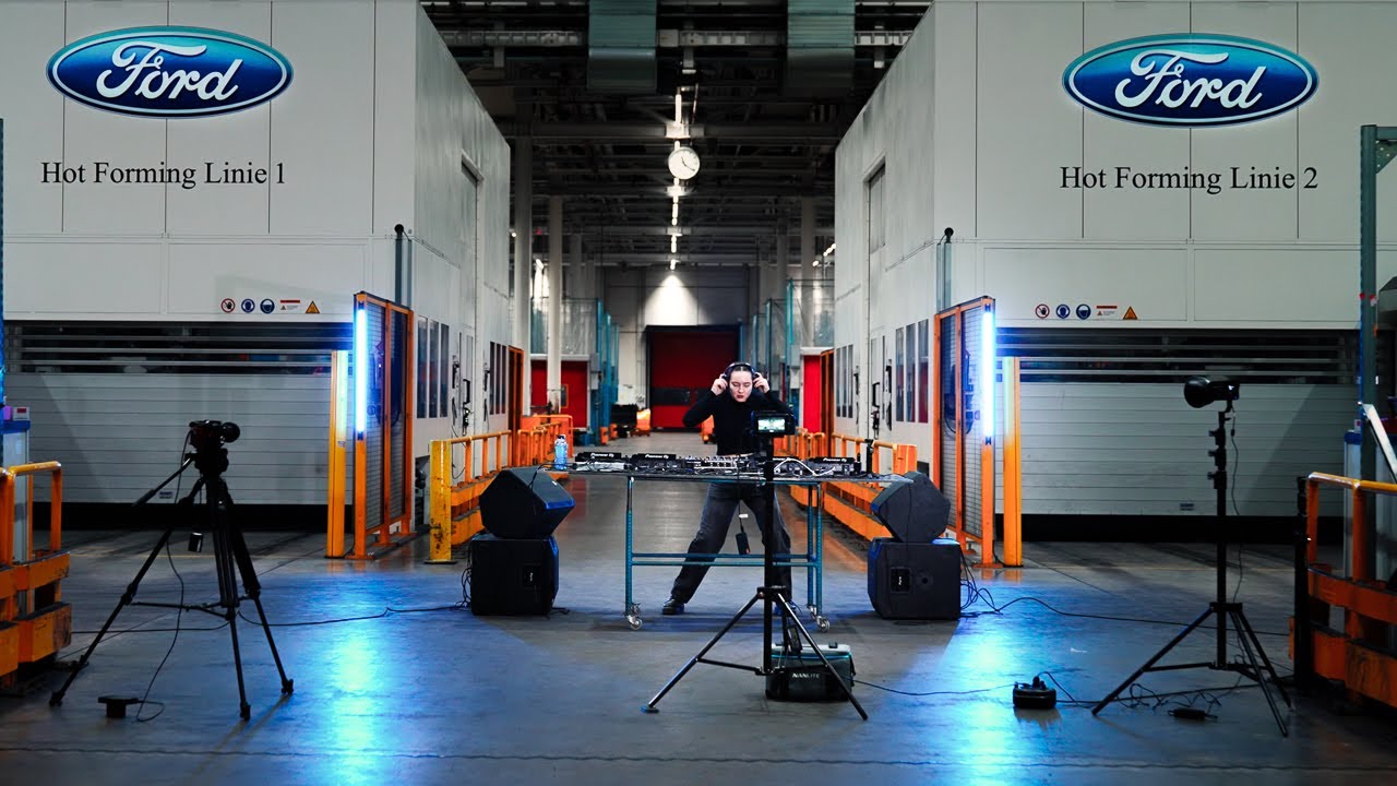 Louisa Pitz DJ Set at Ford Factory