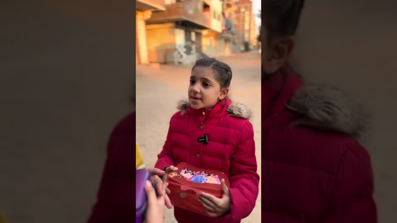 تجربه اجتماعية مع الأطفال عايزين نعلم أطفالنا مساعده الآخرين 