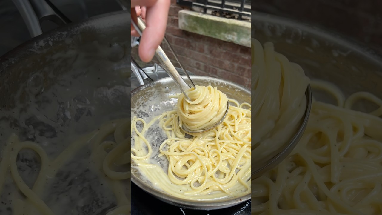 The REAL Alfredo sauce - Italian way #homemade #pasta #italiancusine #recipe