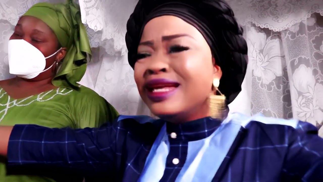 Pauline Écho Divin rend Hommage à   maman Yvette koukpo dit (maman jelusaleme)