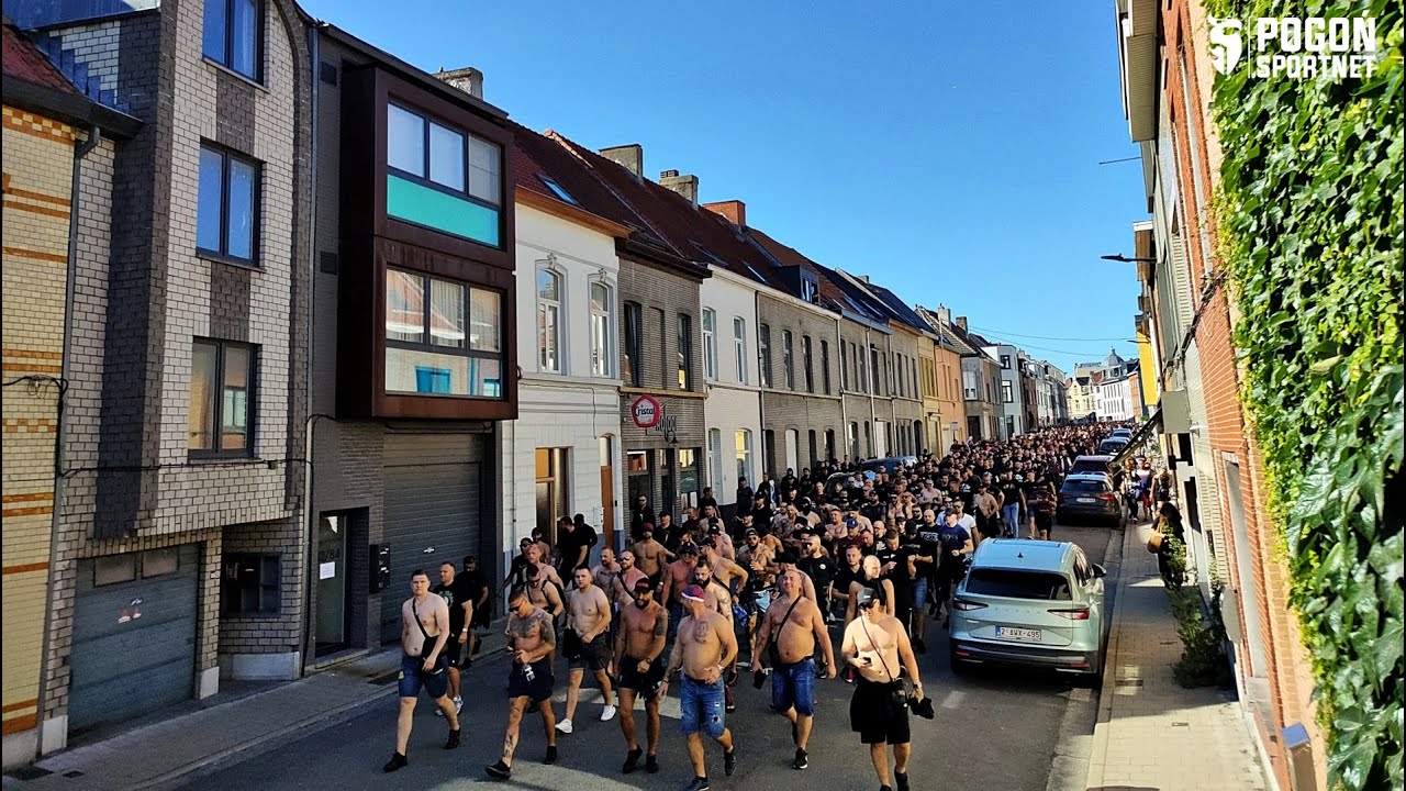 #wObiektywie: Przemarsz kibiców Pogoni na stadion w Gandawie :: 09.08.2023