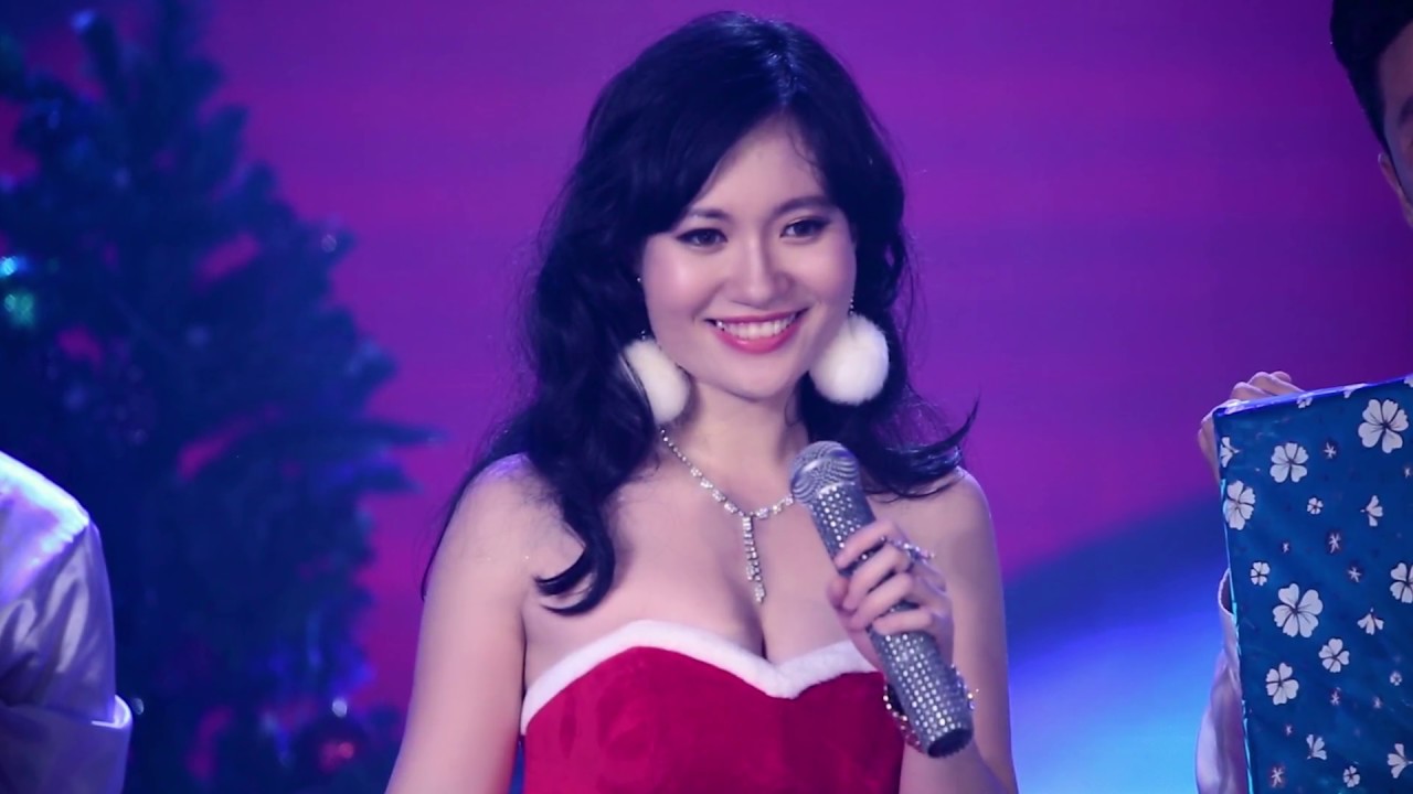 Nhac Noel Giang Sinh 2018 Merry Christmas Feliz Navidad  English Spanish Vietnamese HOAN MY PIANO