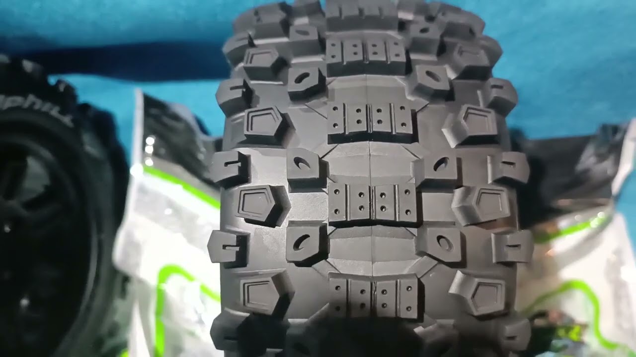 Pneu LOUISE RC Serie X pour 1/5 By Race Rc Modelisme
